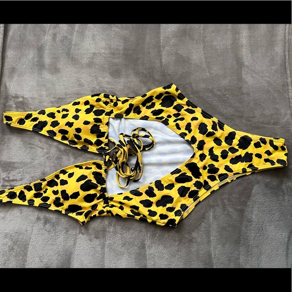 Cheetah Print 1 Piece Bathing Suit - Picture 1 of 4